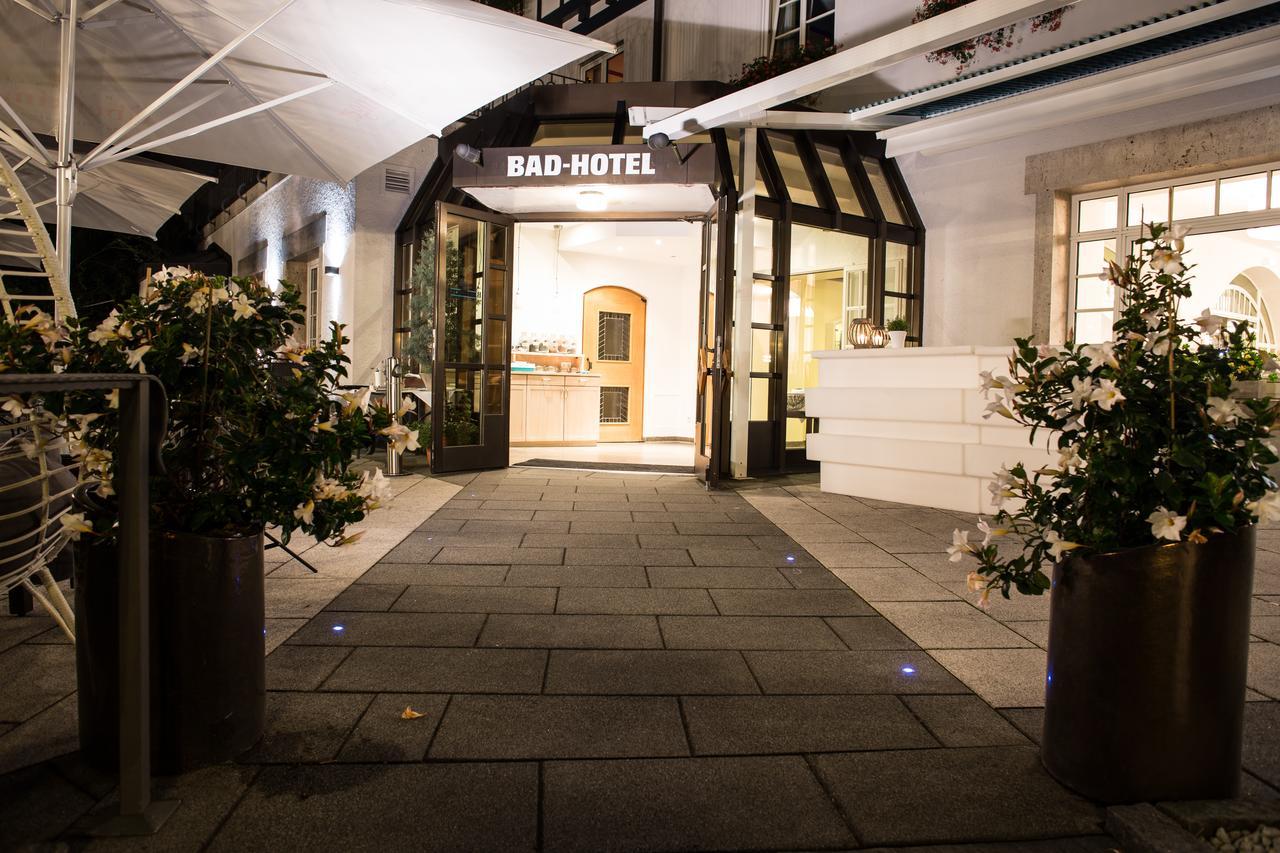 Bad Hotel Bad Uberkingen Esterno foto